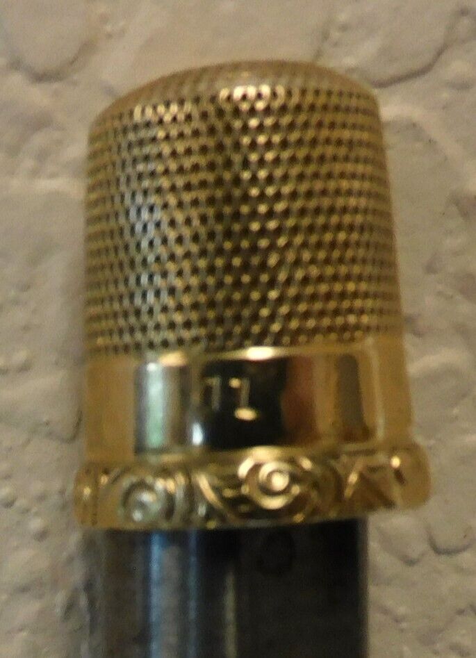 Antique 10k Gold Thimble #11 With Pretty Scroll Around The Bottom 3.5g