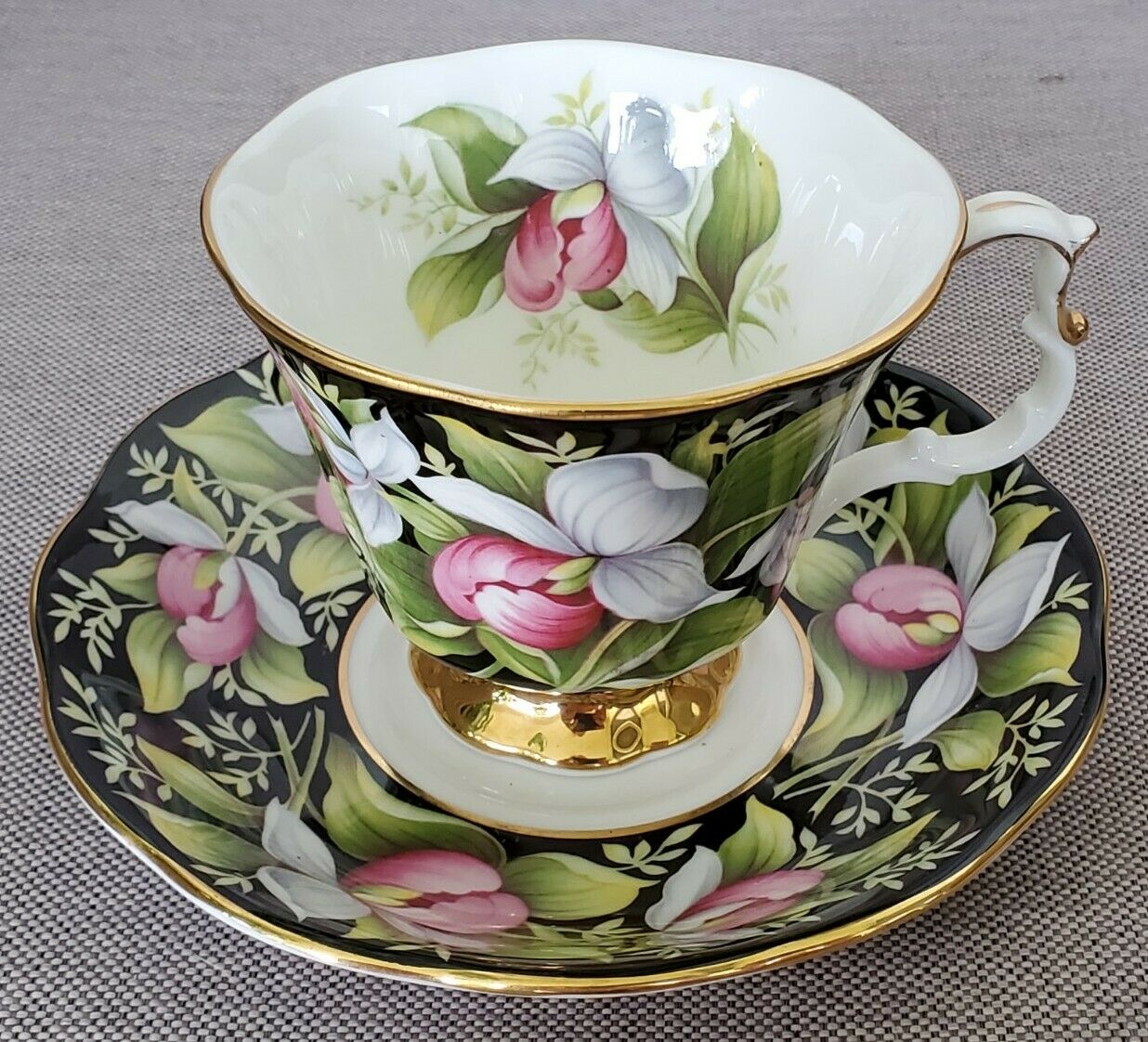 Royal Albert - Vintage Teacup & Saucer Set "provincial Flowers / Lady's Slipper"