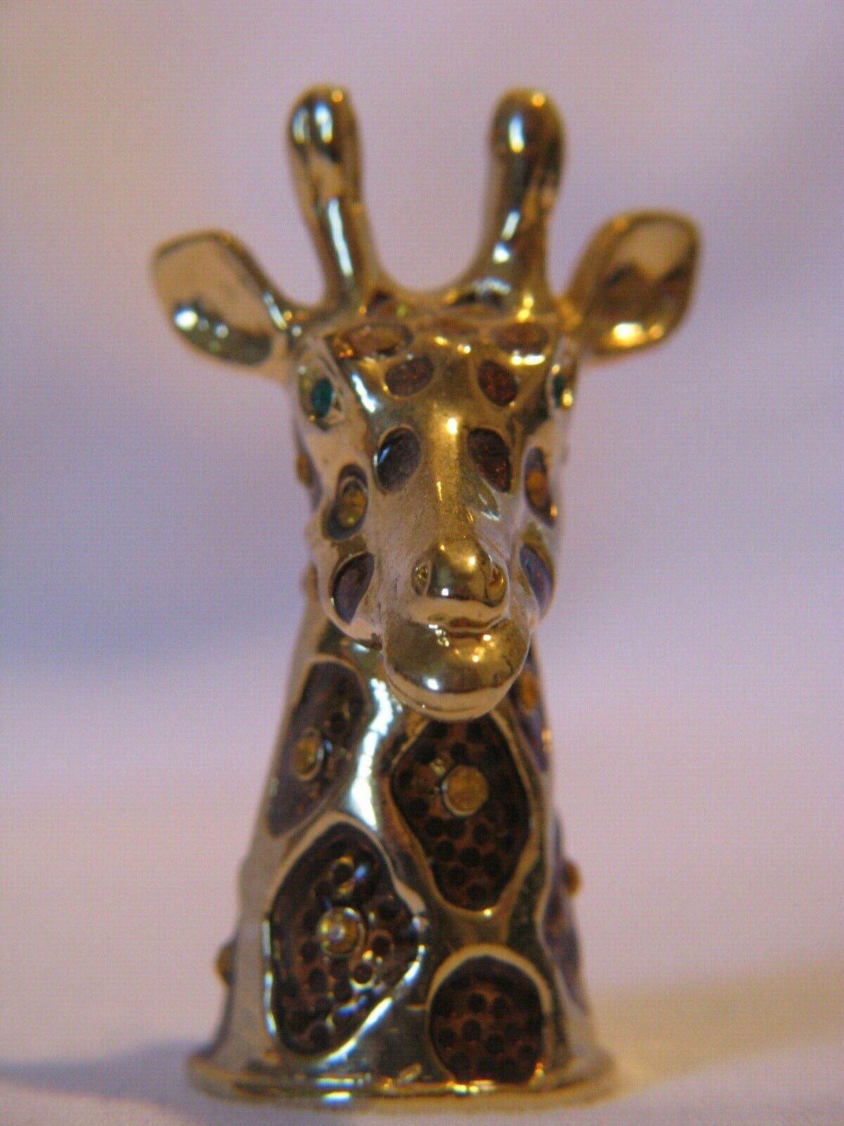 Cute Gold Metal Rhinestone Figure Giraffe Thimble